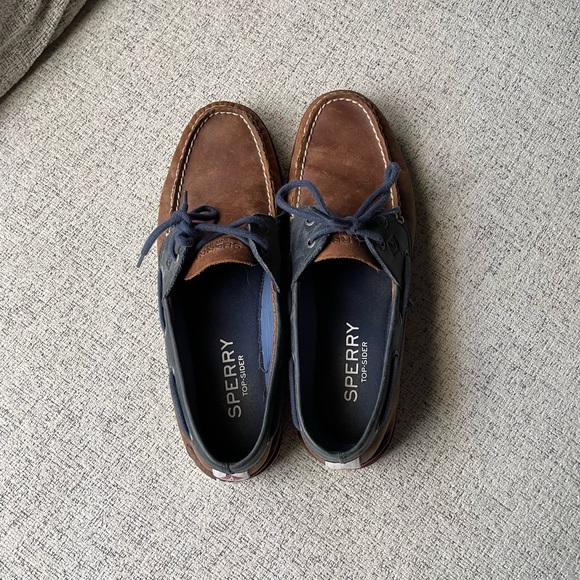 Sperry boats - Picture 2 of 2